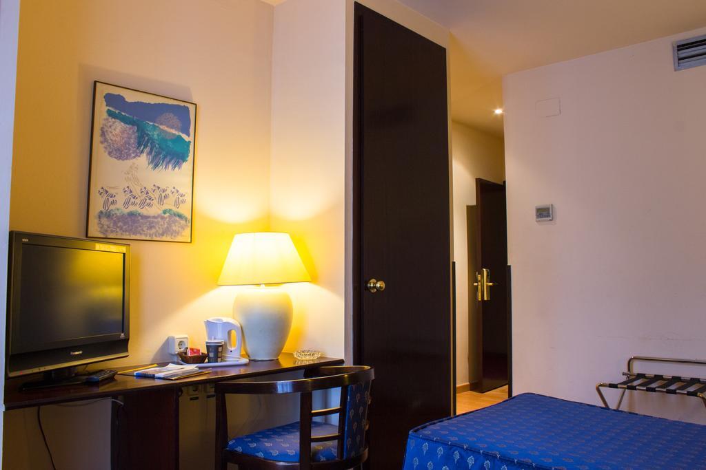 Atlantis By Atbcn Hotel Barcelona Bagian luar foto